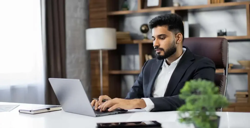 How to Choose the Best Online MBA Specialization for Your Career Goals?